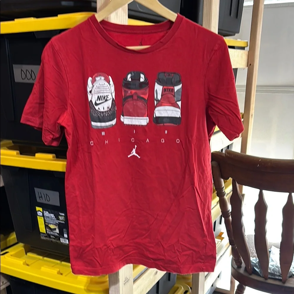 Nike Red Short Sleeve Tee with Graphic Design